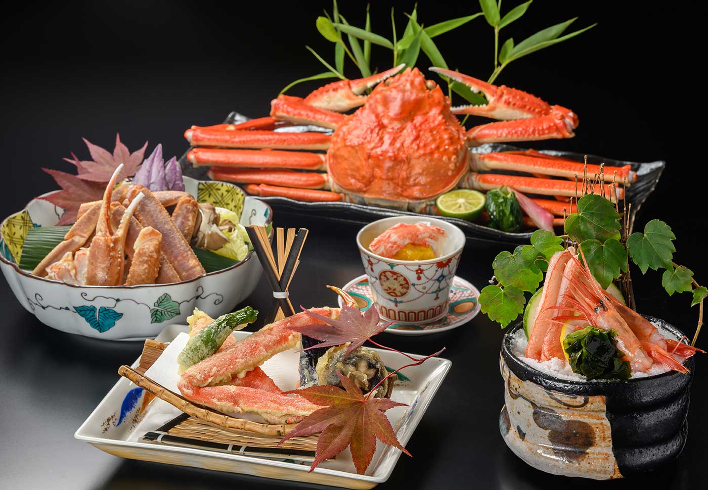カニ料理　九谷焼